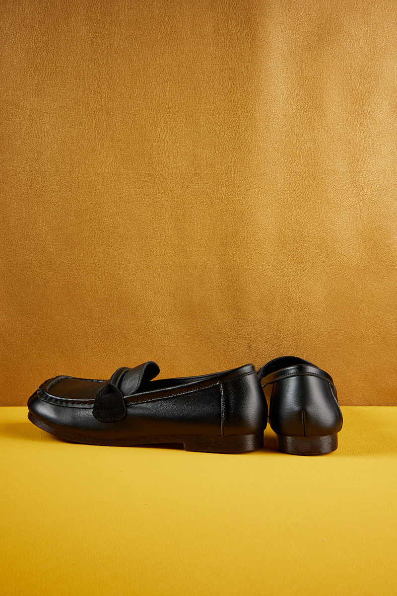 Rumour Has It | Serious Leisure Leather Loafer - Black - Image 10