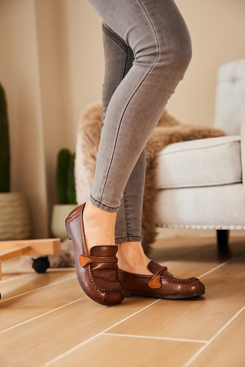 Rumour Has It | Serious Leisure Leather Loafer - Brown - Image 4