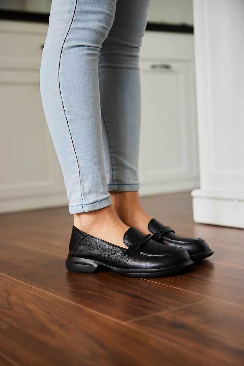 Rumour Has It | Simple Your Way Leather Loafer - Black - Image 2