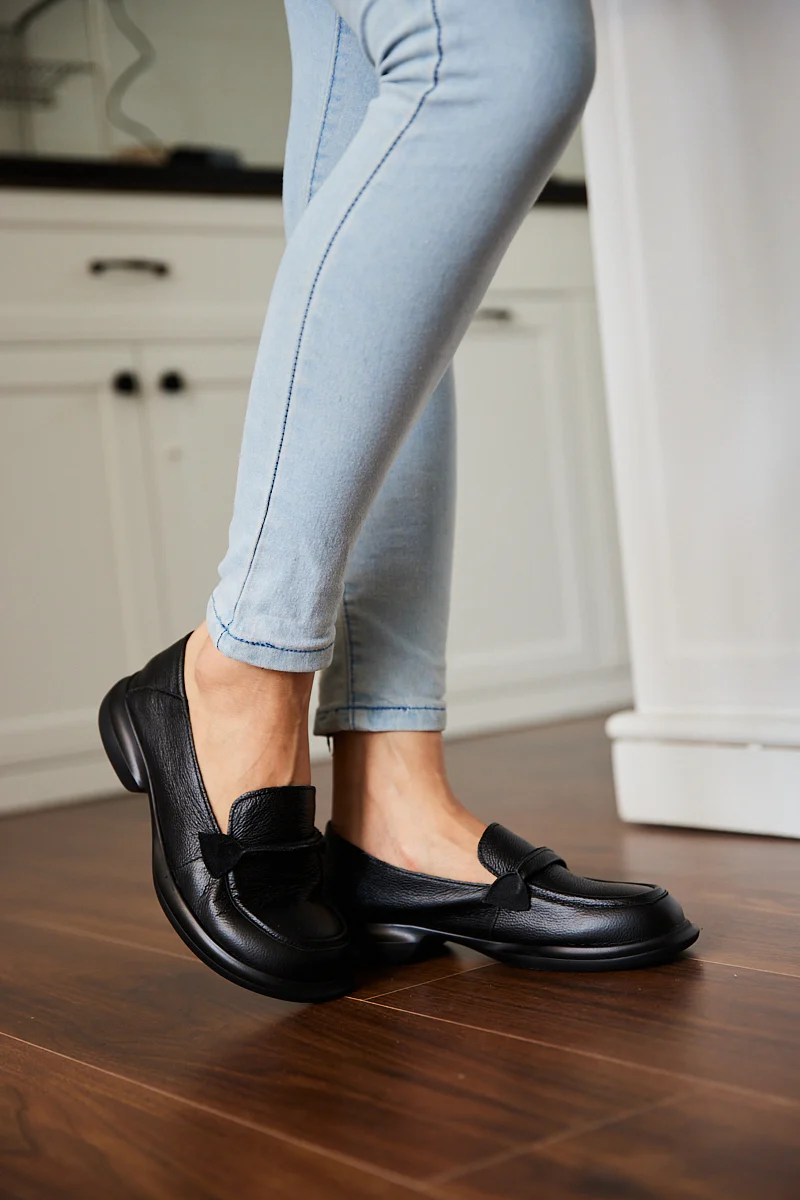 Rumour Has It | Simple Your Way Leather Loafer - Black - Image 3