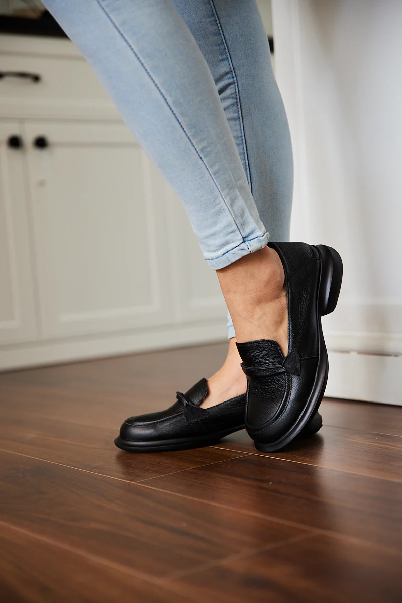 Rumour Has It | Simple Your Way Leather Loafer - Black - Image 4