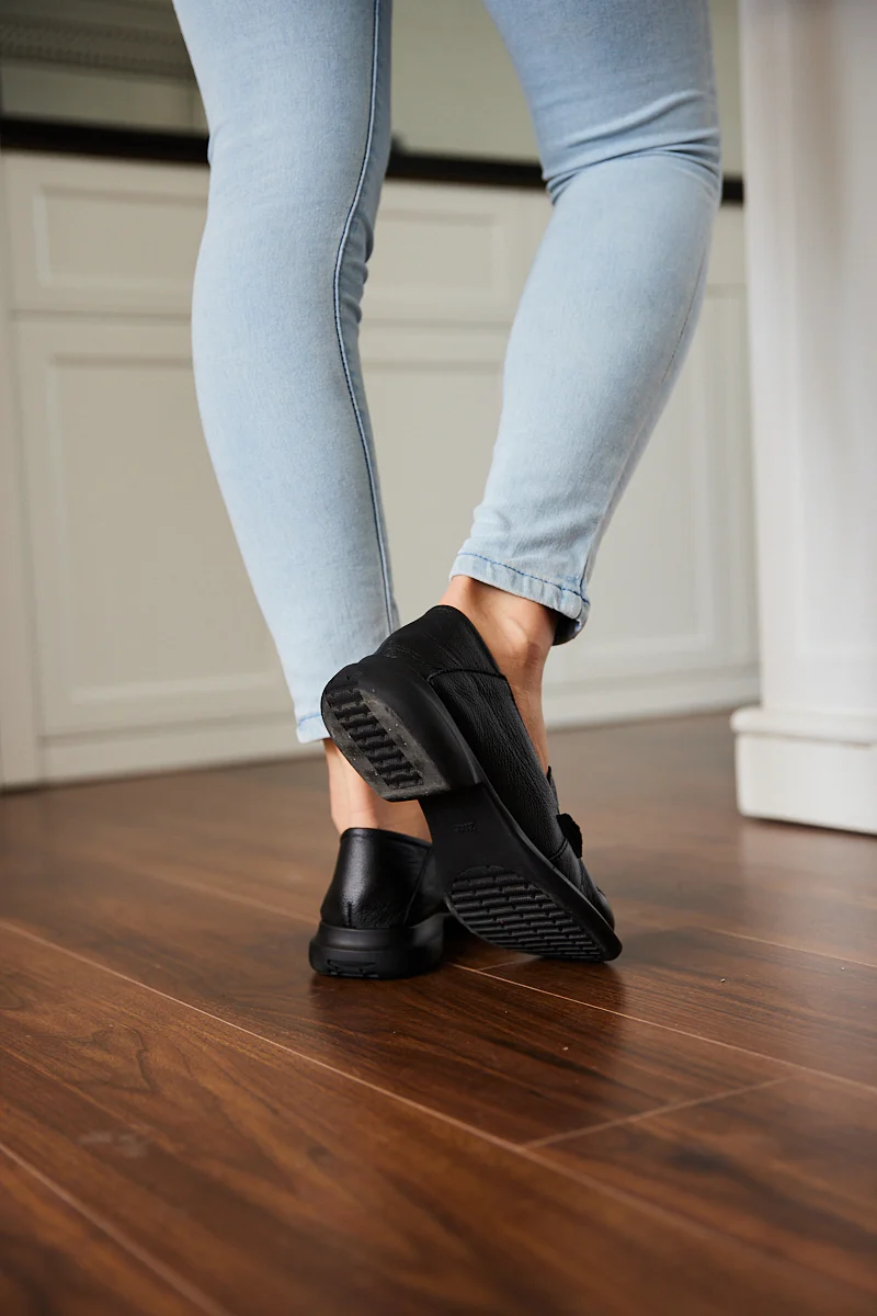 Rumour Has It | Simple Your Way Leather Loafer - Black - Image 6