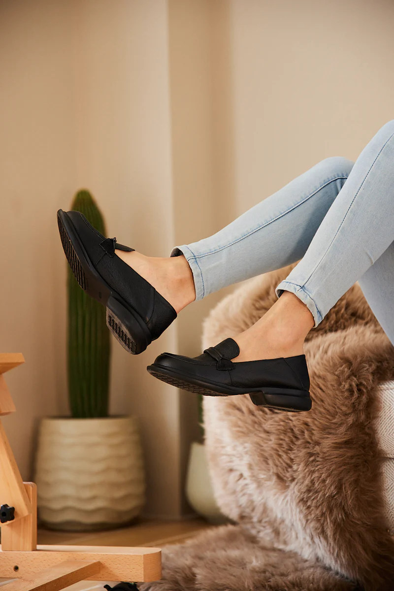 Rumour Has It | Simple Your Way Leather Loafer - Black - Image 7