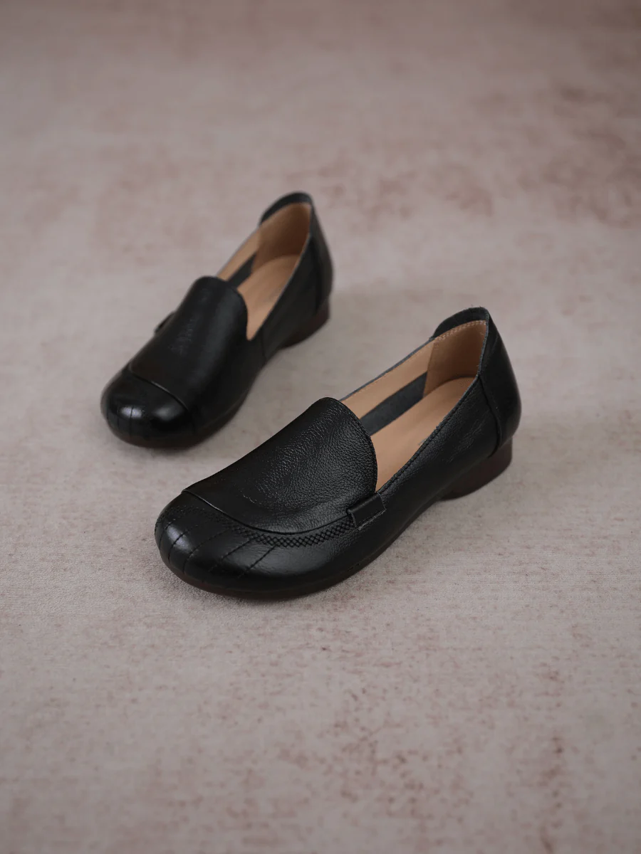 RUMOUR HAS IT| STITCHING HEADER LEATHER LOAFER - BLACK - Image 5