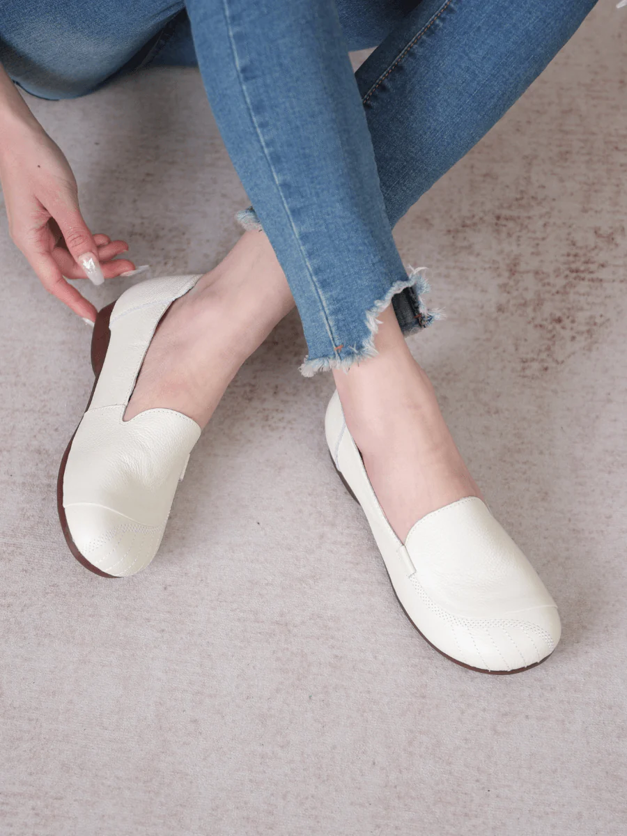 RUMOUR HAS IT| STITCHING HEADER LEATHER LOAFER - CREAM - Image 3