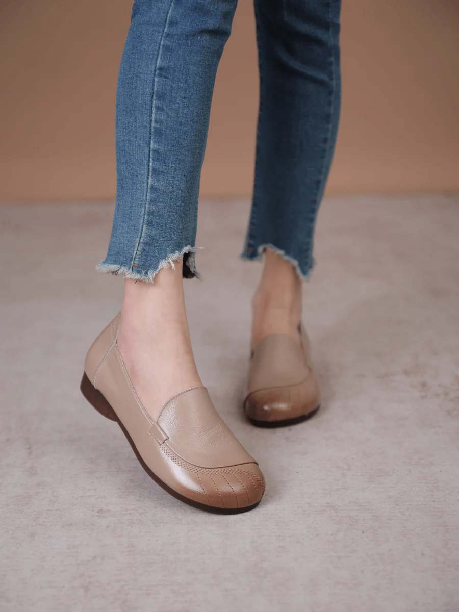 RUMOUR HAS IT| STITCHING HEADER LEATHER LOAFER - TAN - Image 4