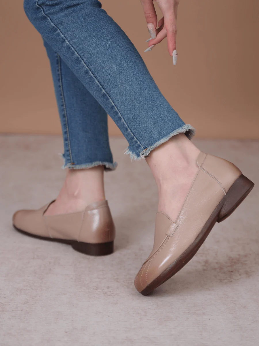 RUMOUR HAS IT| STITCHING HEADER LEATHER LOAFER - TAN - Image 6