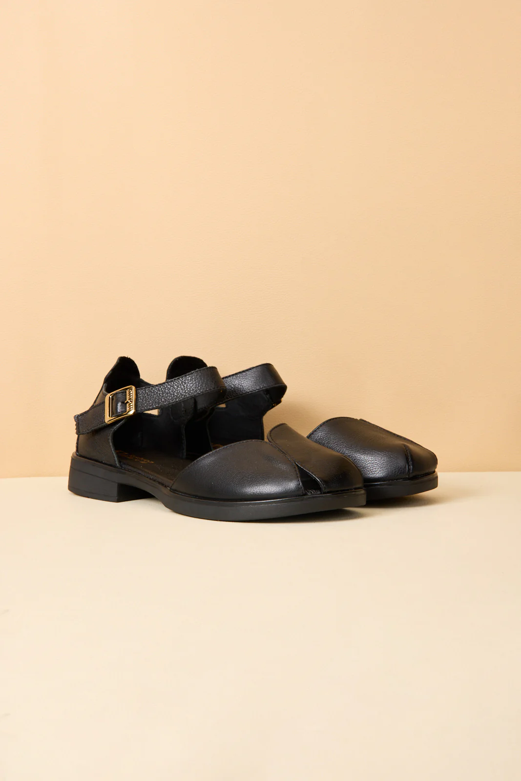 Rumour Has It | Tatum Leather Flat Sandal - Black - Image 7