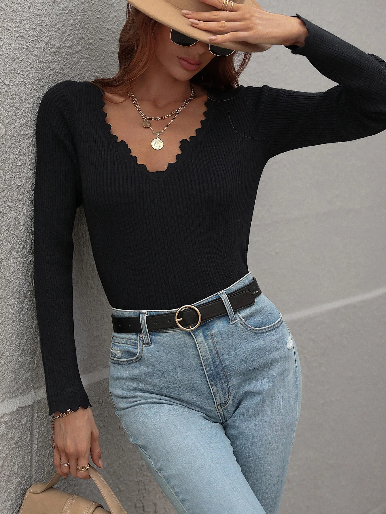 SCALLOP KNIT TOP - BLACK - Image 6