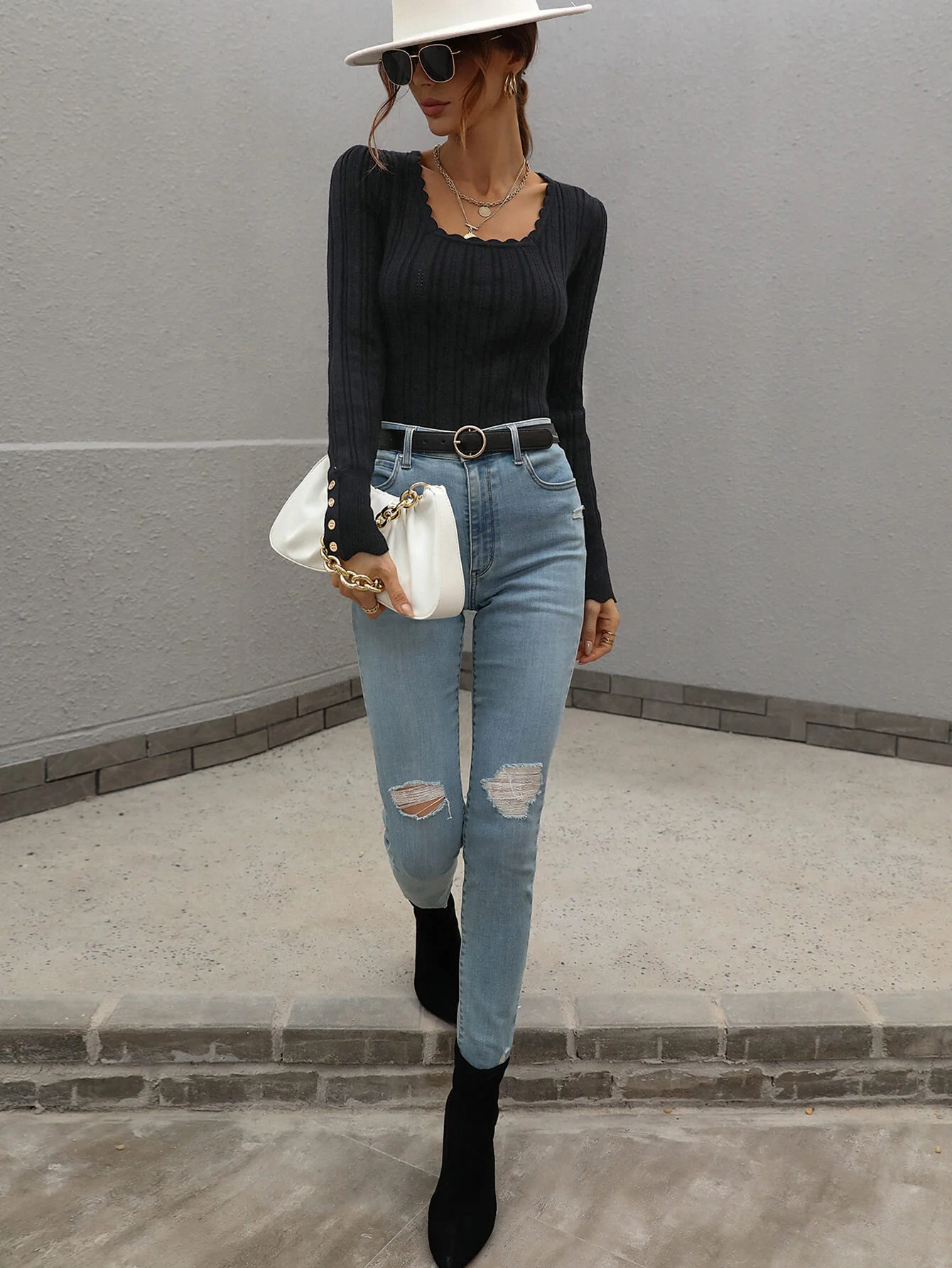 SHELL KNIT TOP - BLACK - Image 4