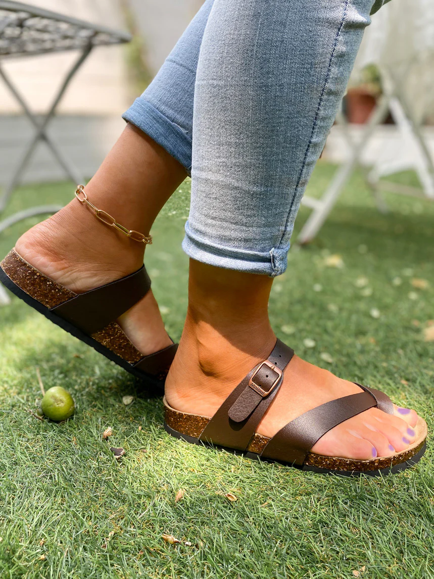 MAIBULUN | Signature Crisscross Straps Sandals - Image 10