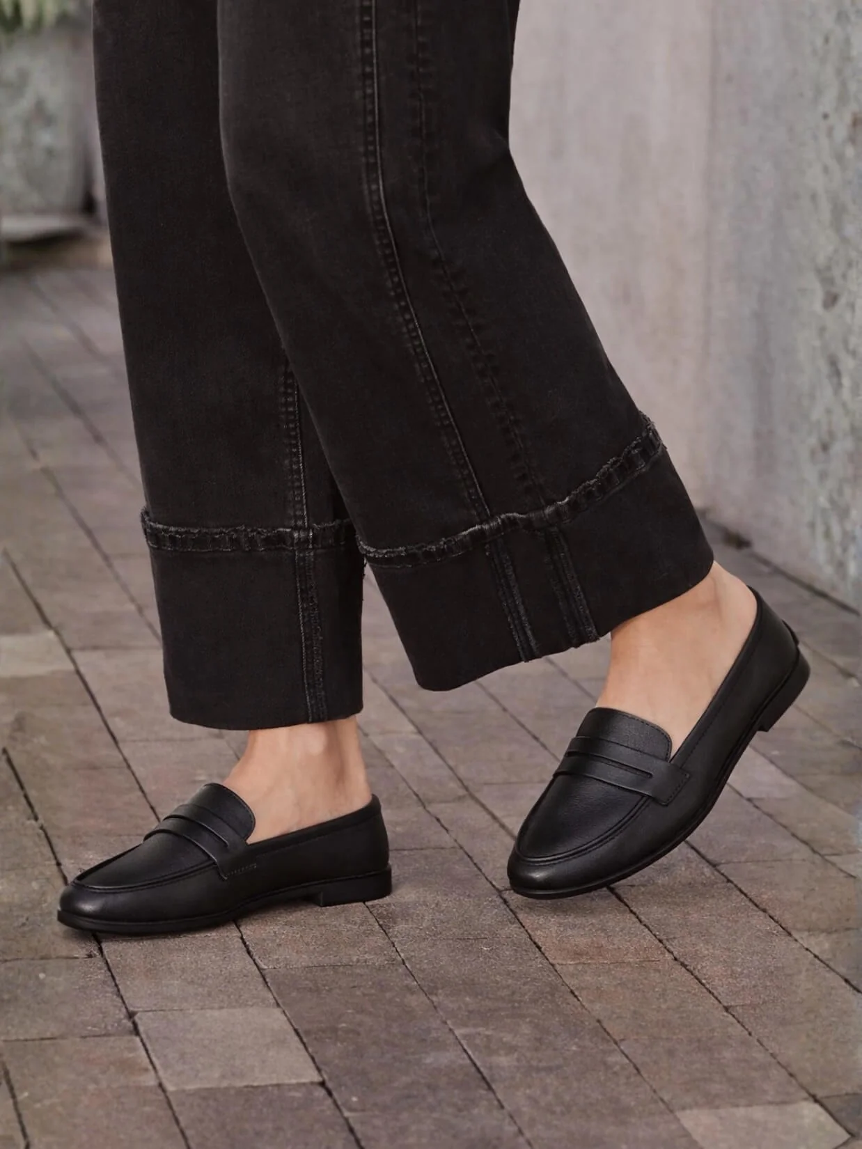 Siketu | Sloana Comfy Flat Loafer - black - Image 2