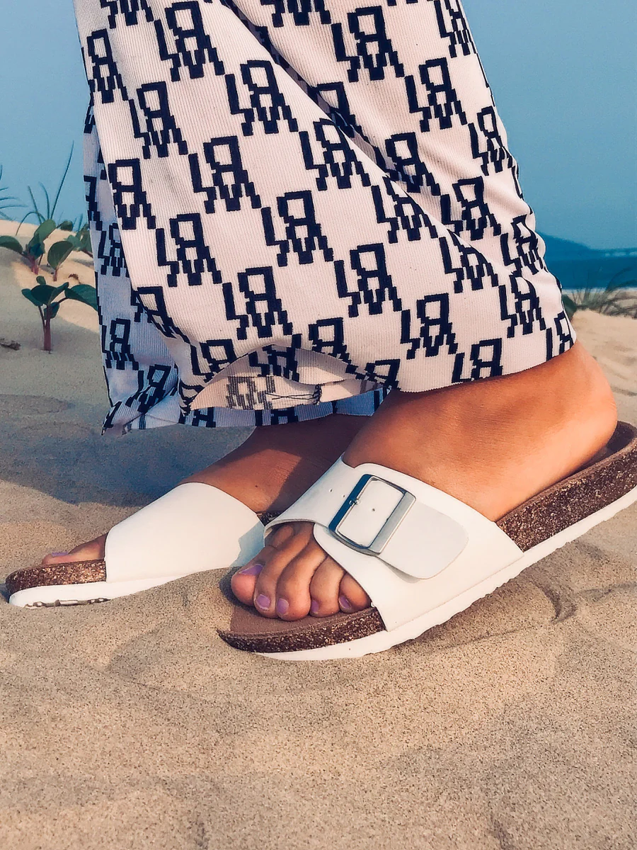 Single-Buckle Sliders Slide Sandals - Maibulun - Image 17