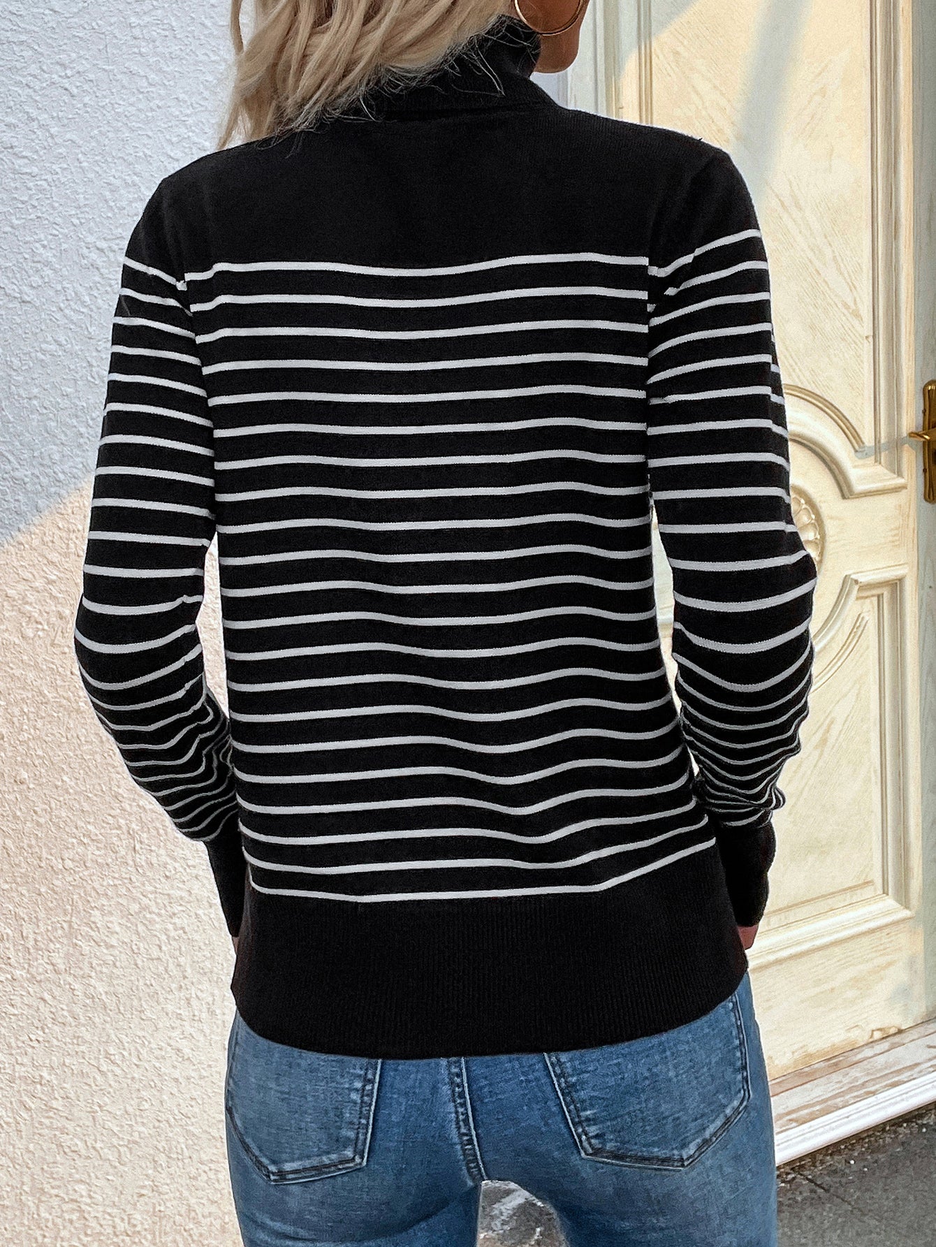 Smaibulun | Black Stripe Turtleneck Knit Top - Image 5