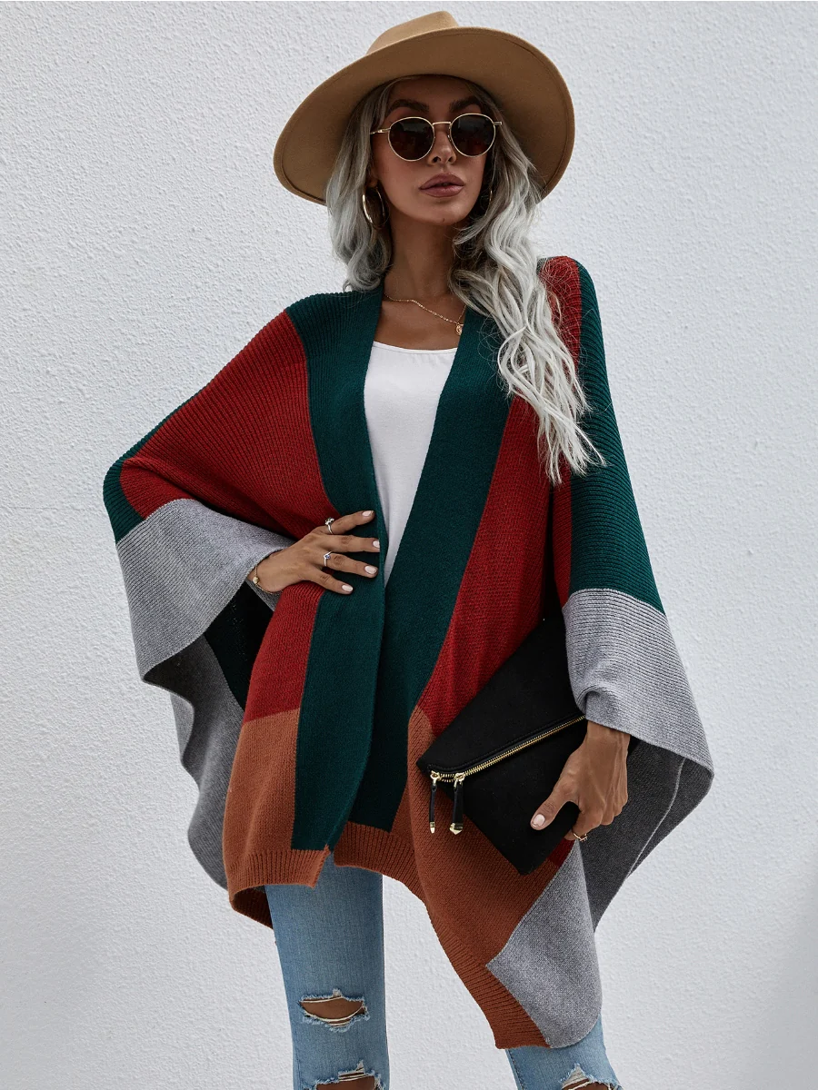 Smaibulun | Color Block Knit Ruana - Duck Green - Image 4