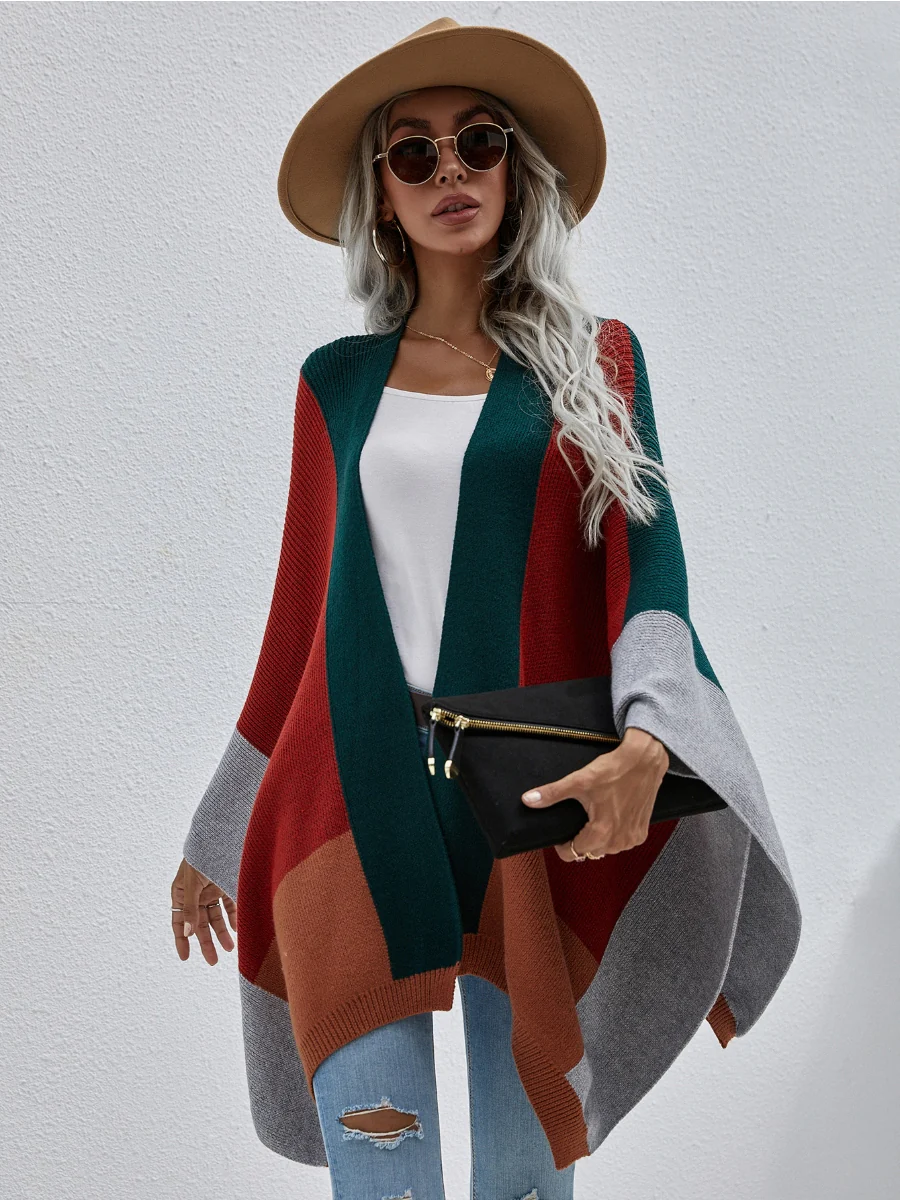 Smaibulun | Color Block Knit Ruana - Duck Green - Image 6