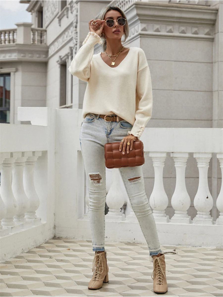 Smaibulun | DARIUS Drop Shoulder V-neck Knit Top - Beige - Image 3