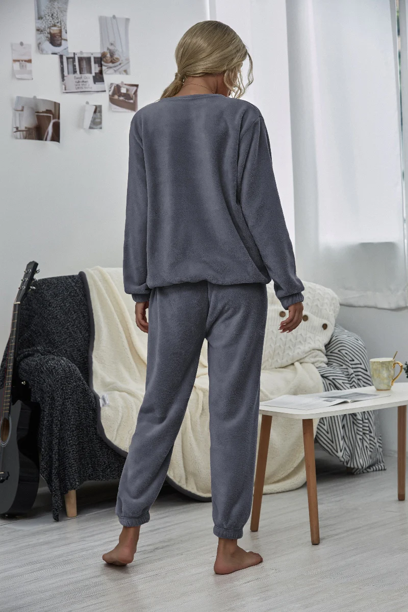 Smaibulun | Grey Crewneck Sweatshirt & Joggers - Image 8