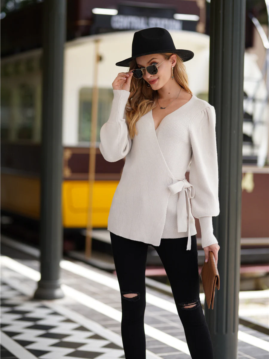 Smaibulun | LEONORA Bishop Sleeve Knit Top - Cream - Image 4