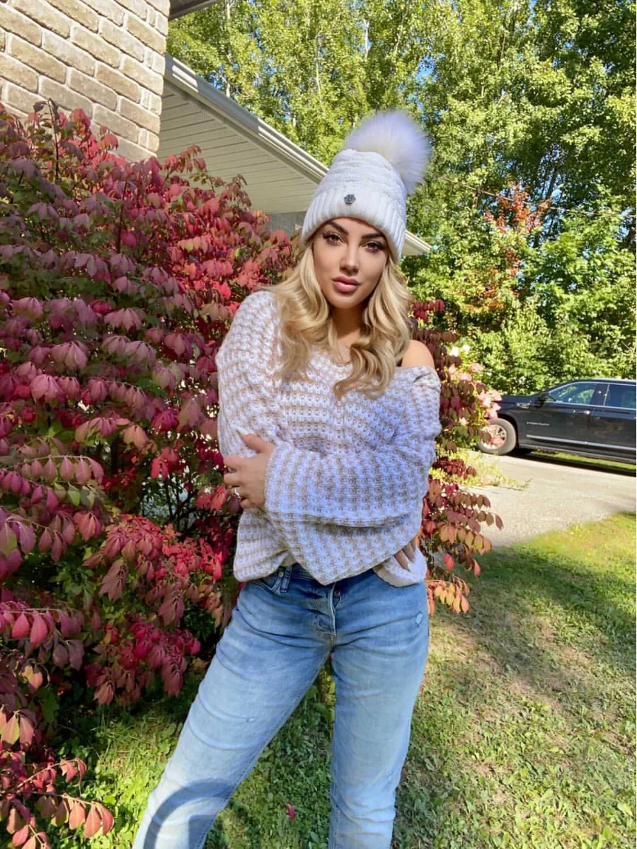 Smaibulun | Puff sleeve V-Neck Sweater - Beige - Image 3