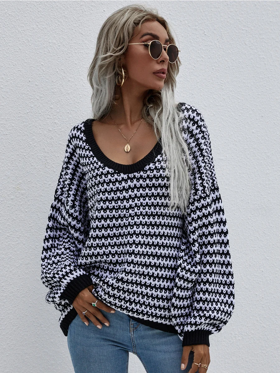Smaibulun | Puff sleeve V-Neck Sweater - Black - Image 4