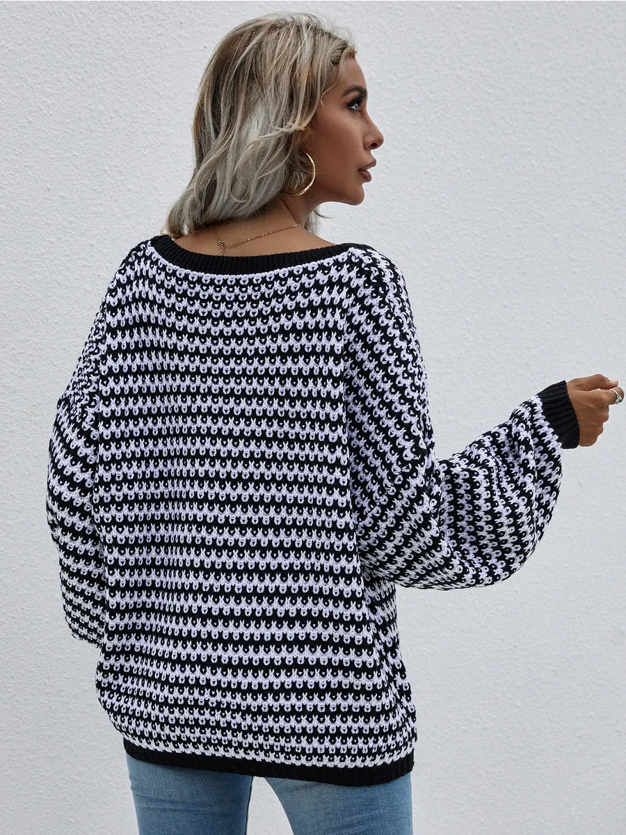 Smaibulun | Puff sleeve V-Neck Sweater - Black - Image 6