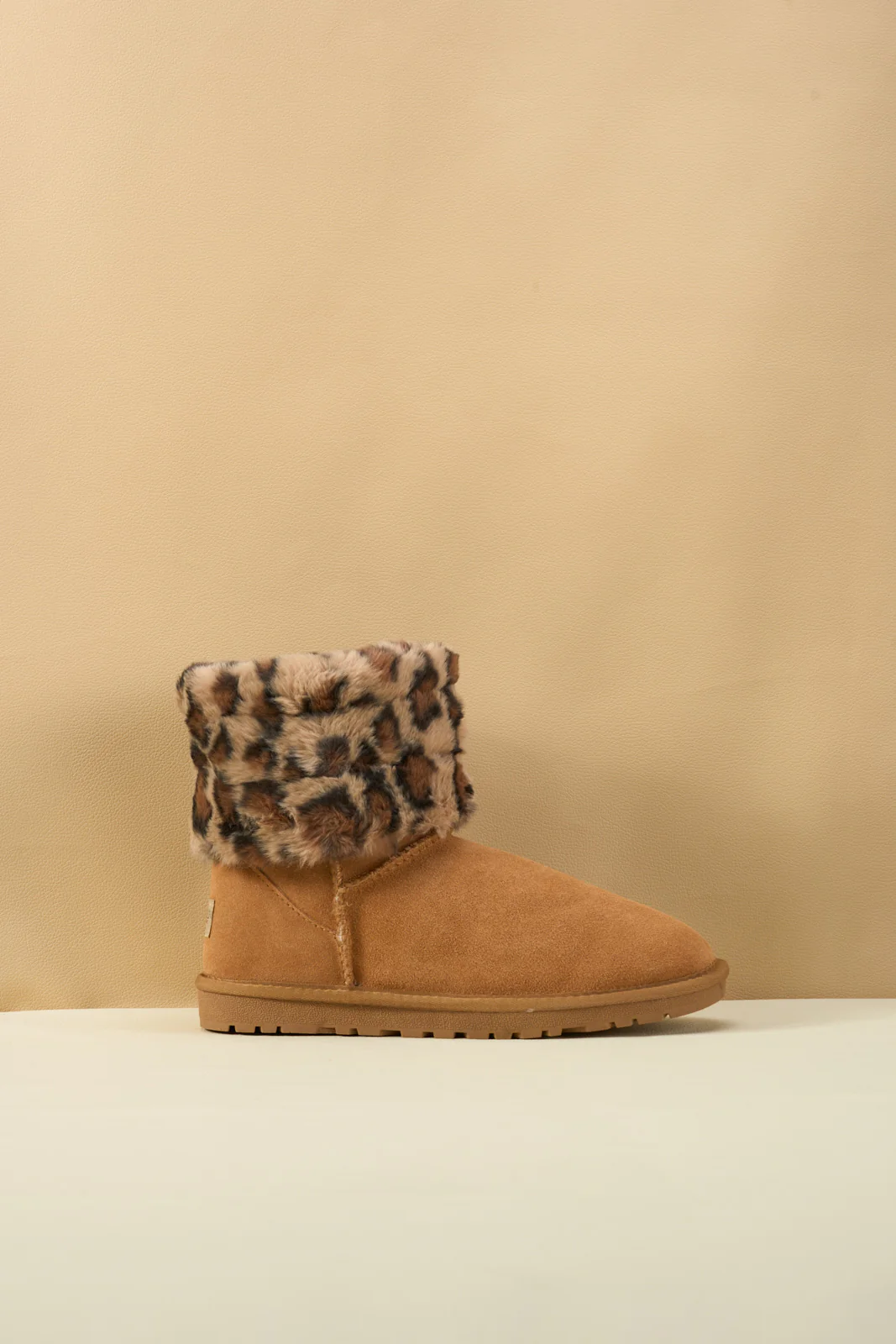 SMAIBULUN Ugg | Adelene Sherpa Woolen Boots - Chestnut - Image 10