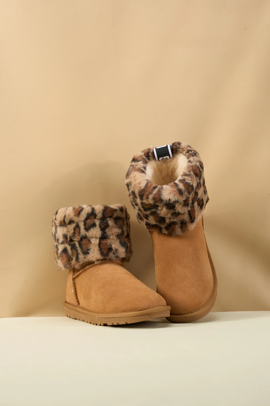 SMAIBULUN Ugg | Adelene Sherpa Woolen Boots - Chestnut - Image 8