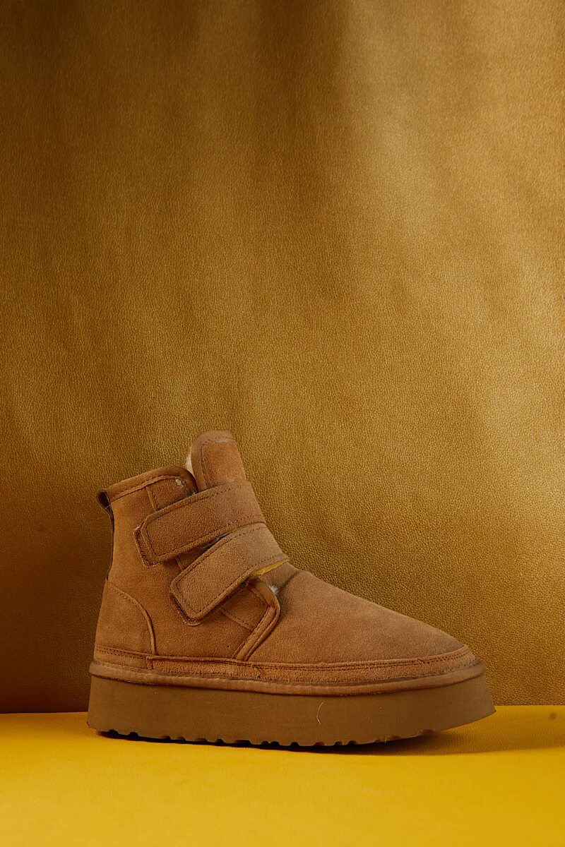 Smaibulun Ugg | Arlene Suede Platform Boots - Chestnut - Image 11