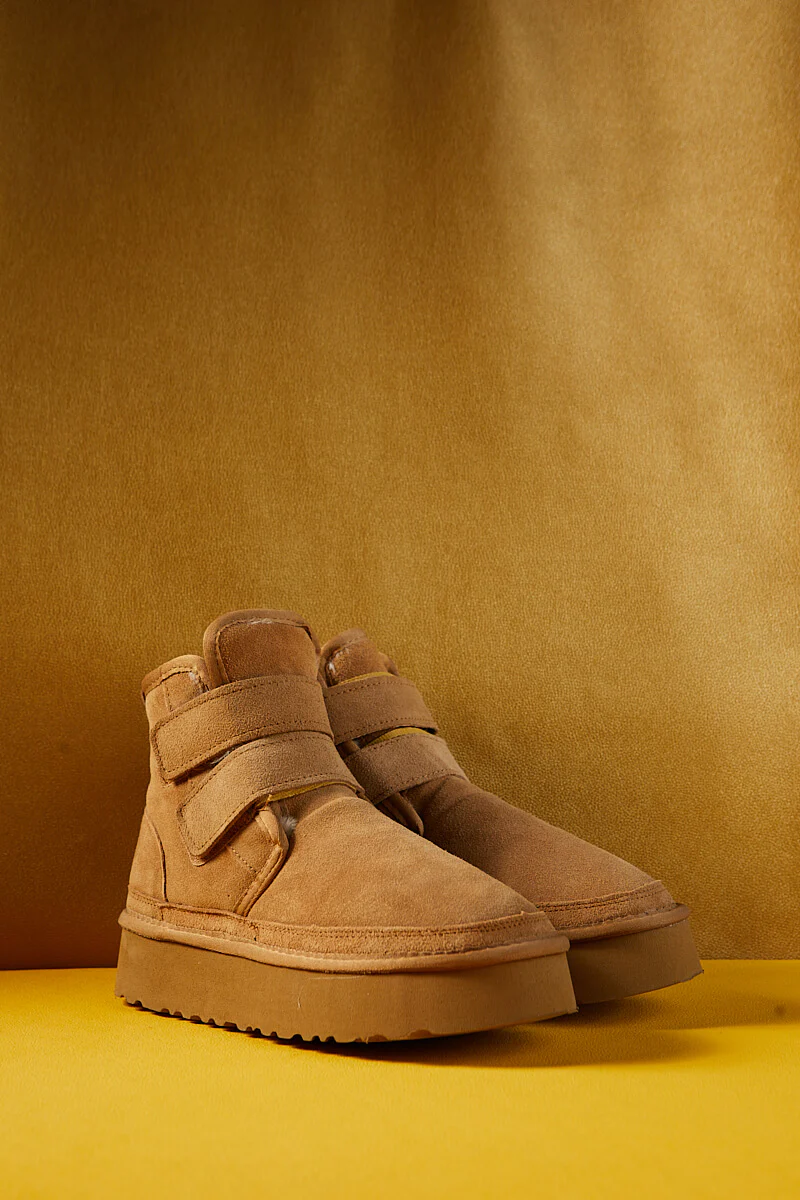 Smaibulun Ugg | Arlene Suede Platform Boots - Chestnut - Image 9