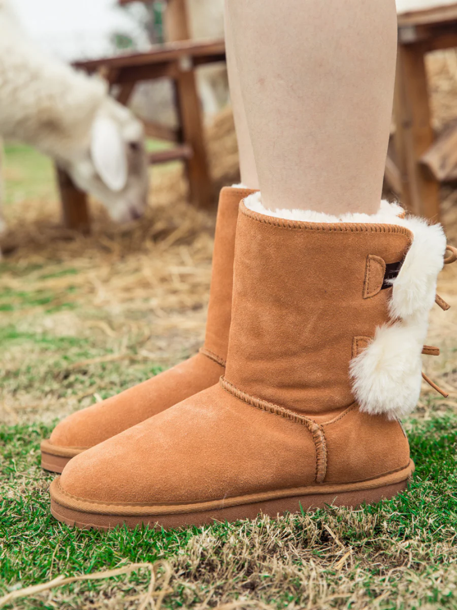 SMAIBULUN Ugg | Back Woollen Bow Suede Boots - Chestnut - Image 4
