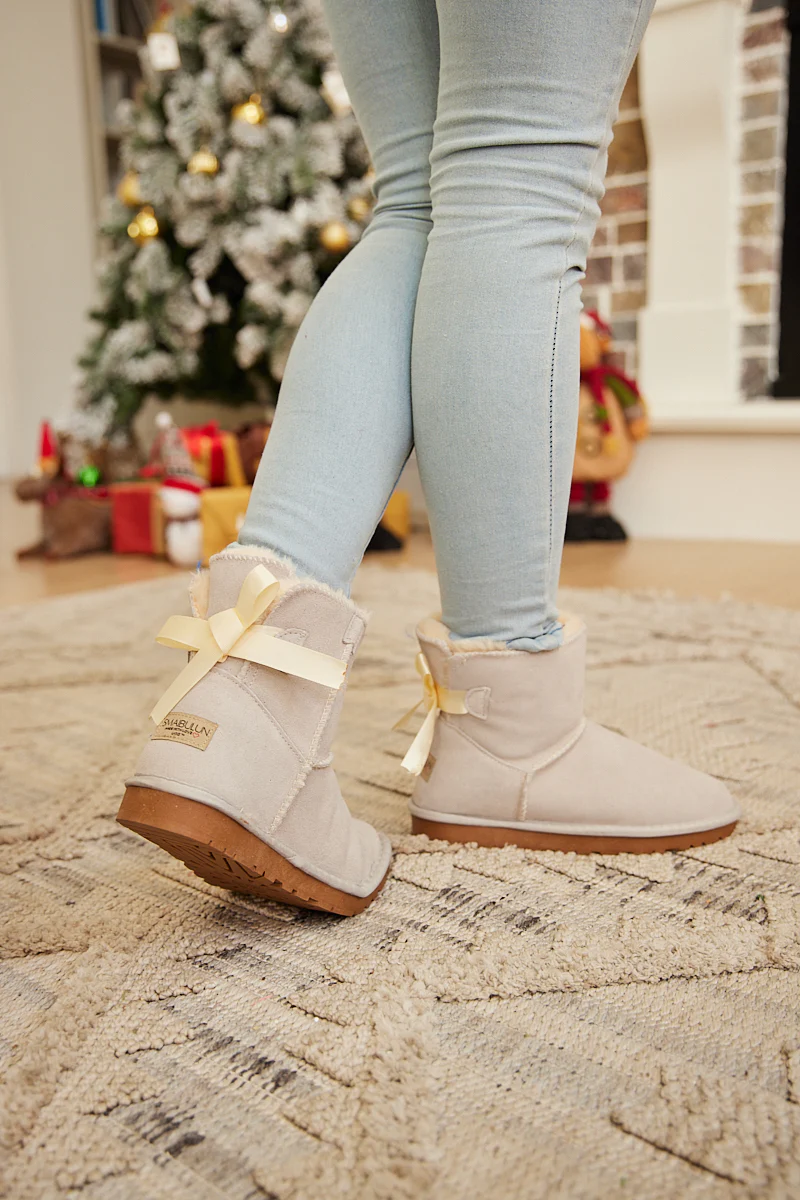 SMAIBULUN Ugg | Bailey Bow Ugg Mini Boots - Cream - Image 6