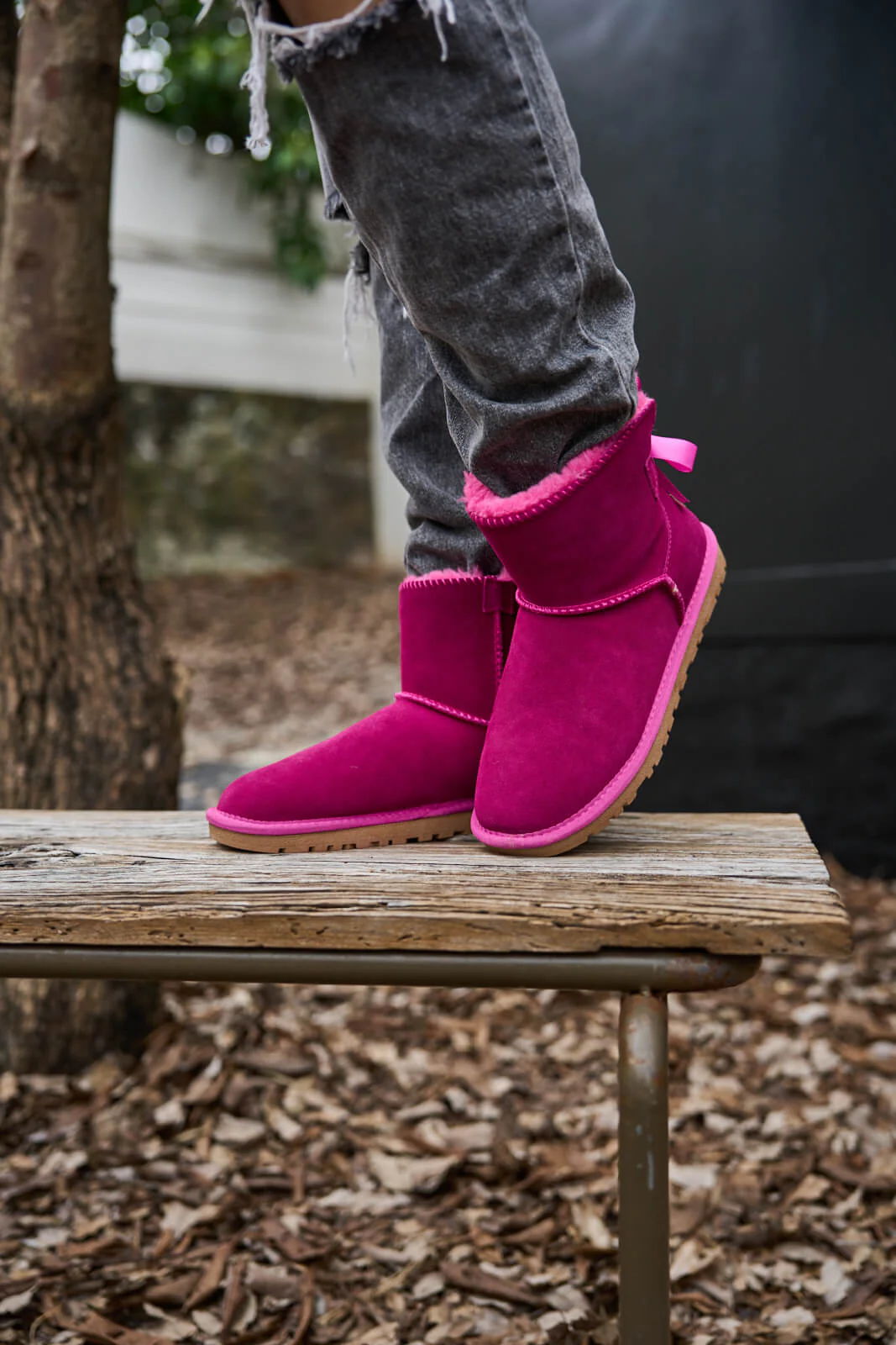 SMAIBULUN Ugg | Bailey Bow Ugg Mini Boots - Fuchsia - Image 5