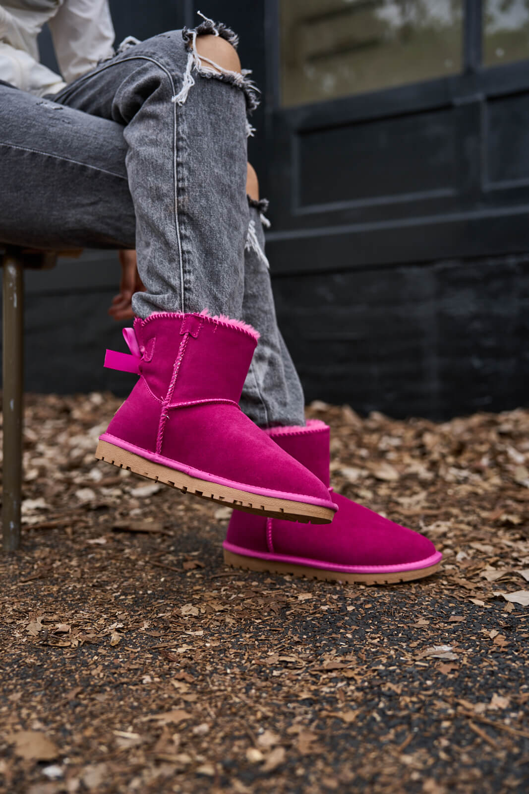 SMAIBULUN Ugg | Bailey Bow Ugg Mini Boots - Fuchsia - Image 8