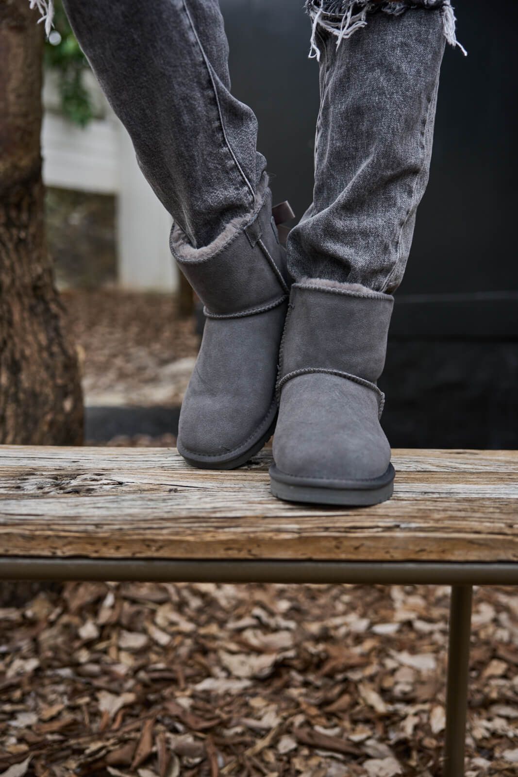 SMAIBULUN Ugg | Bailey Bow Ugg Mini Boots - Grey - Image 2