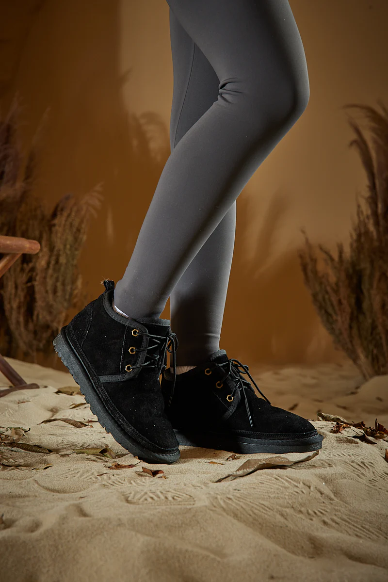 Smaibulun Ugg | Bellman Wool Lined Lace-Up Boots - Black - Image 3