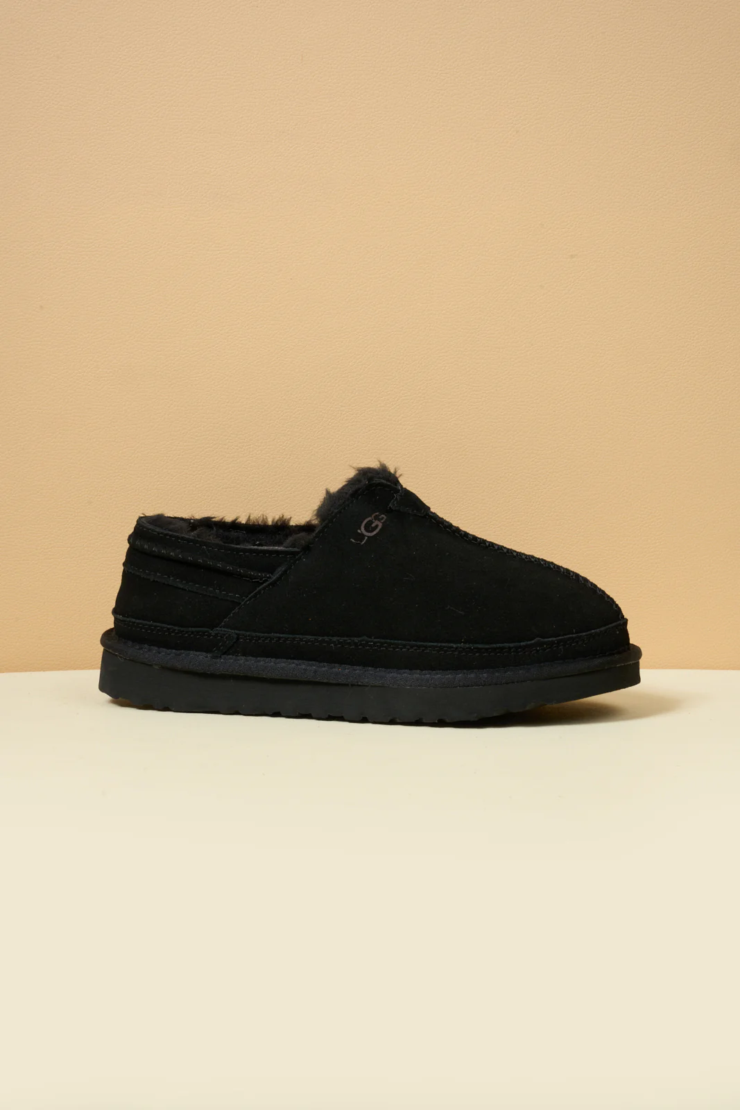 Smaibulun Ugg | Brisk Feels Wool Blend Slipper Boot - black - Image 10