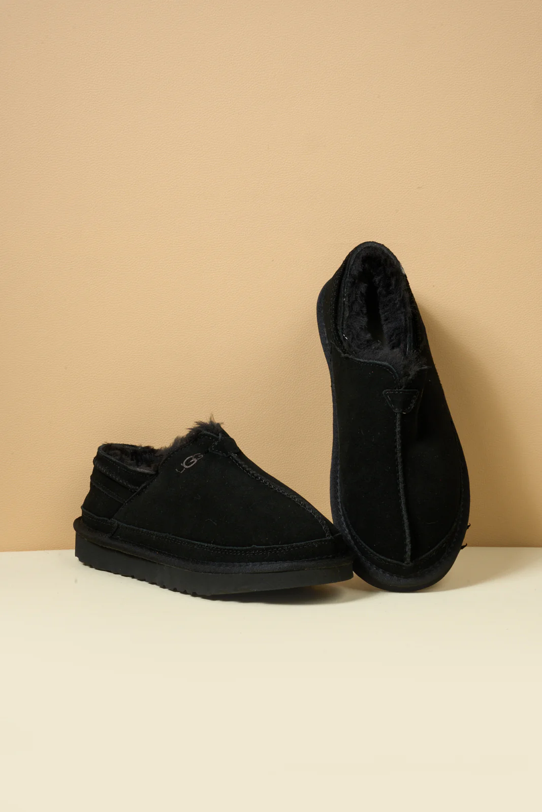 Smaibulun Ugg | Brisk Feels Wool Blend Slipper Boot - black - Image 9