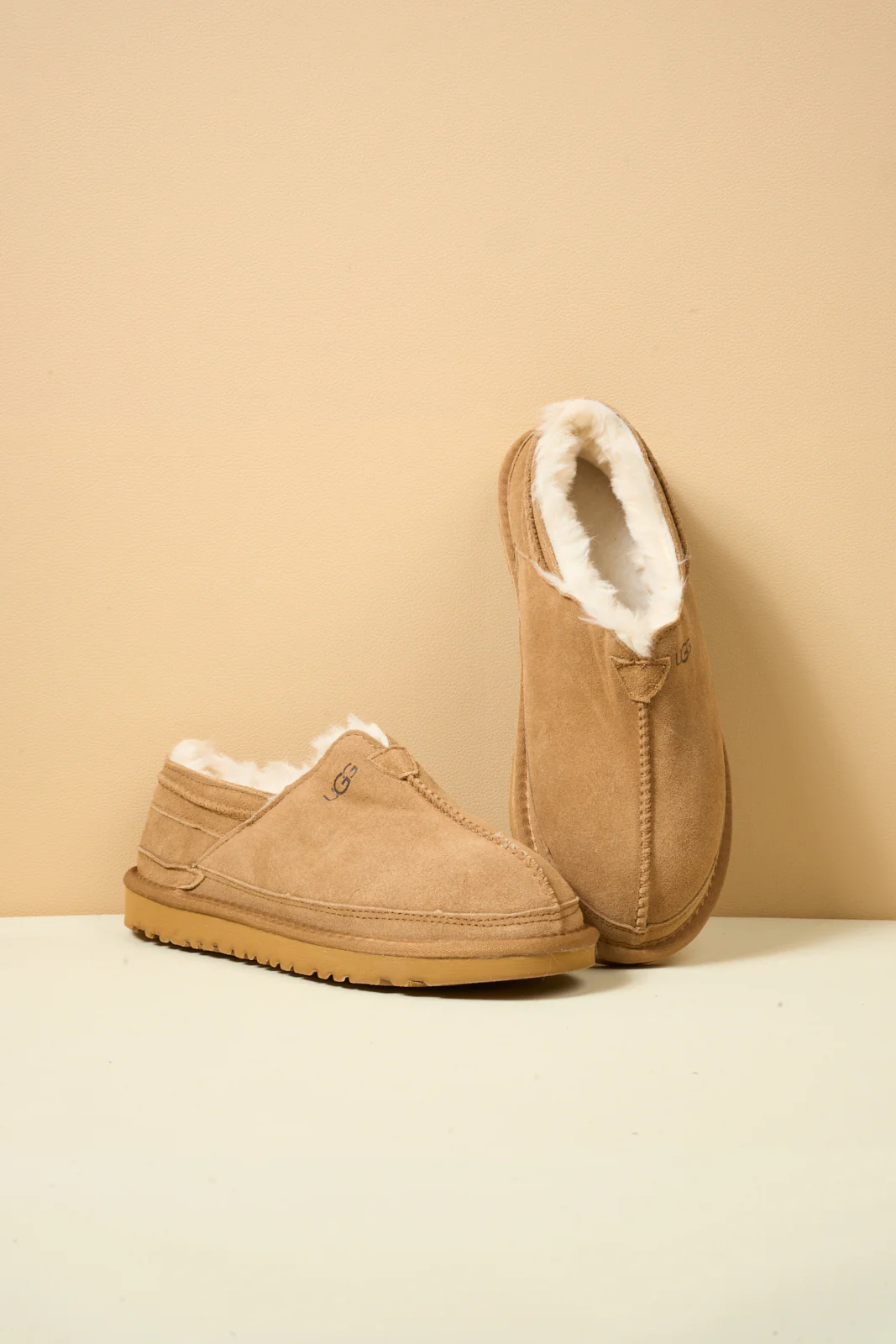 Smaibulun Ugg | Brisk Feels Wool Blend Slipper Boot - chestnut - Image 10