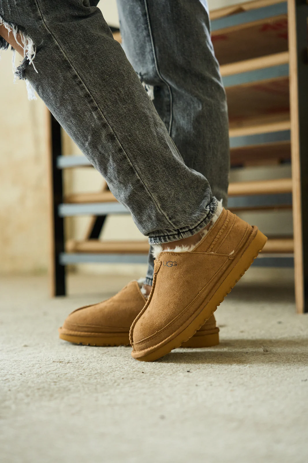 Smaibulun Ugg | Brisk Feels Wool Blend Slipper Boot - chestnut - Image 3
