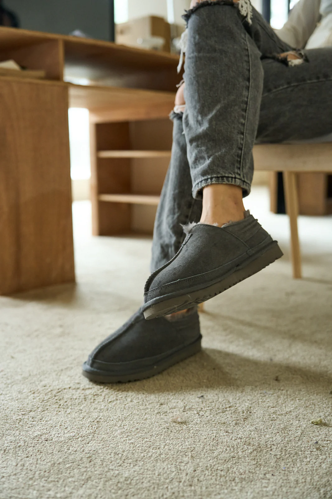 Smaibulun Ugg | Brisk Feels Wool Blend Slipper Boot - Grey - Image 7