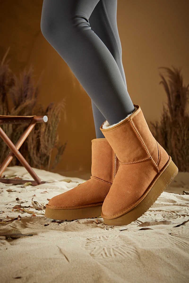 Smaibulun Ugg | Cloud Nine Platform Mini Boots - Chestnut - Image 3