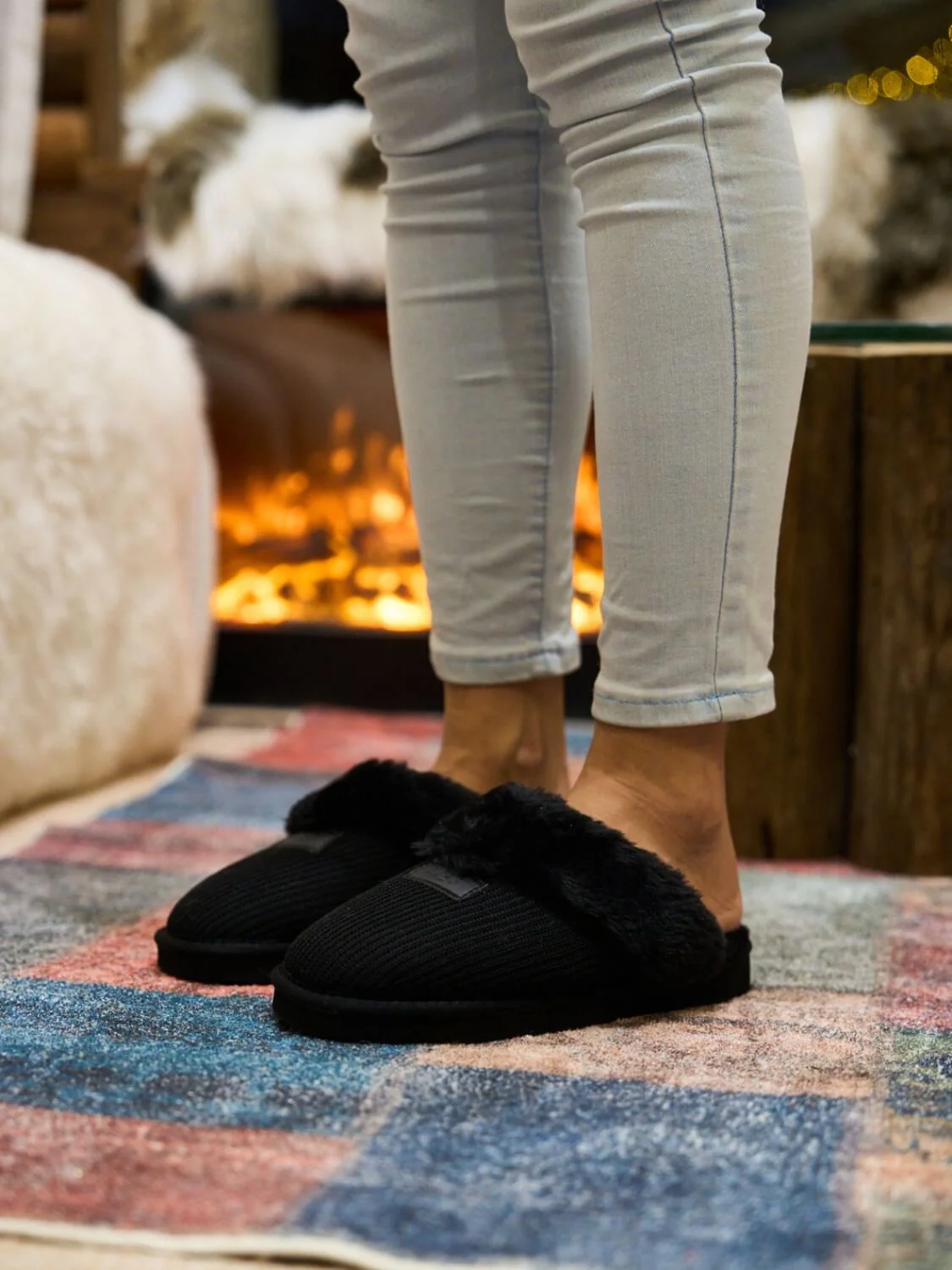 SMAIBULUN Ugg | Corduroy Knit Wool Blend Slipper - black