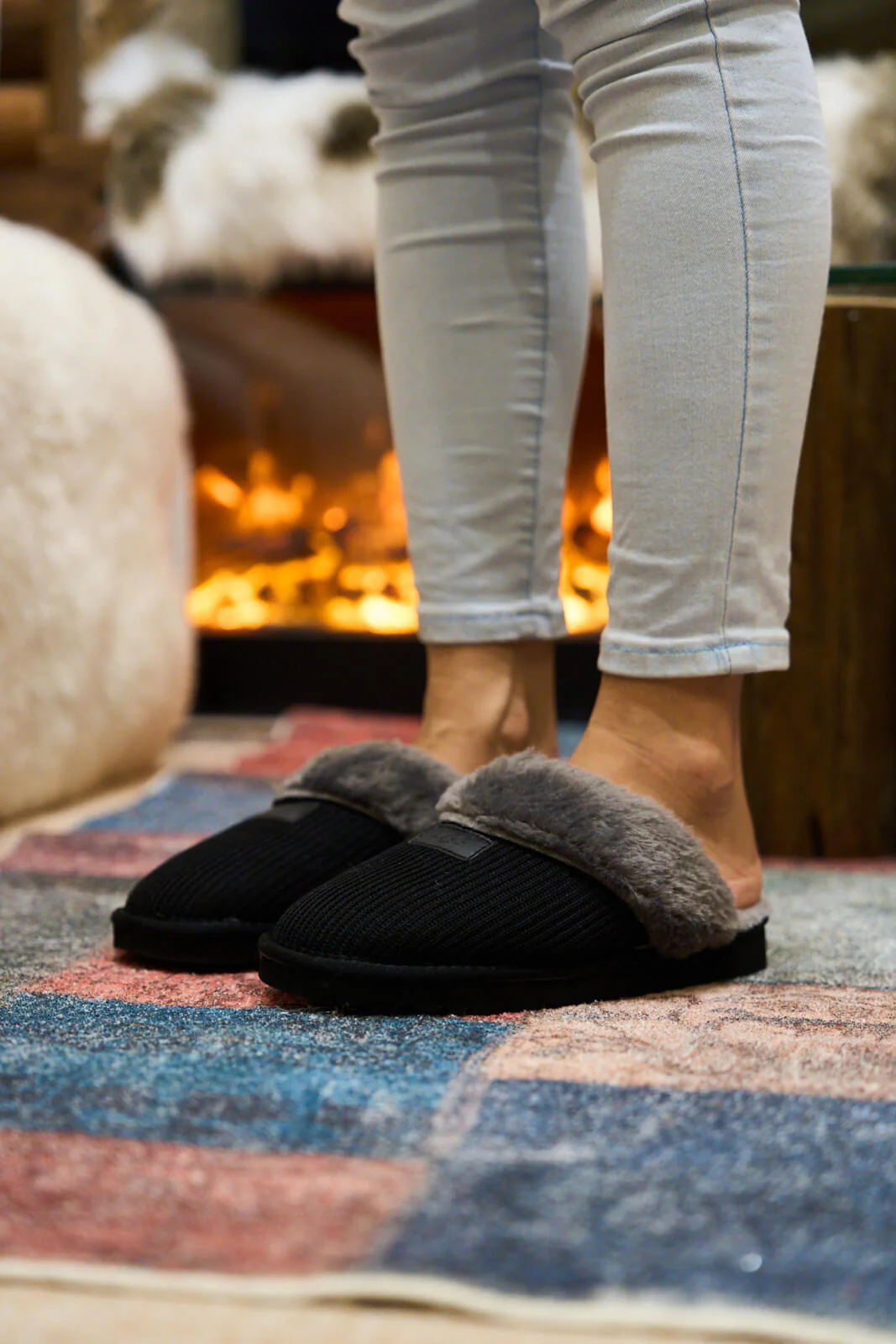 SMAIBULUN Ugg | Corduroy Knit Wool Blend Slipper - charcoal - Image 4