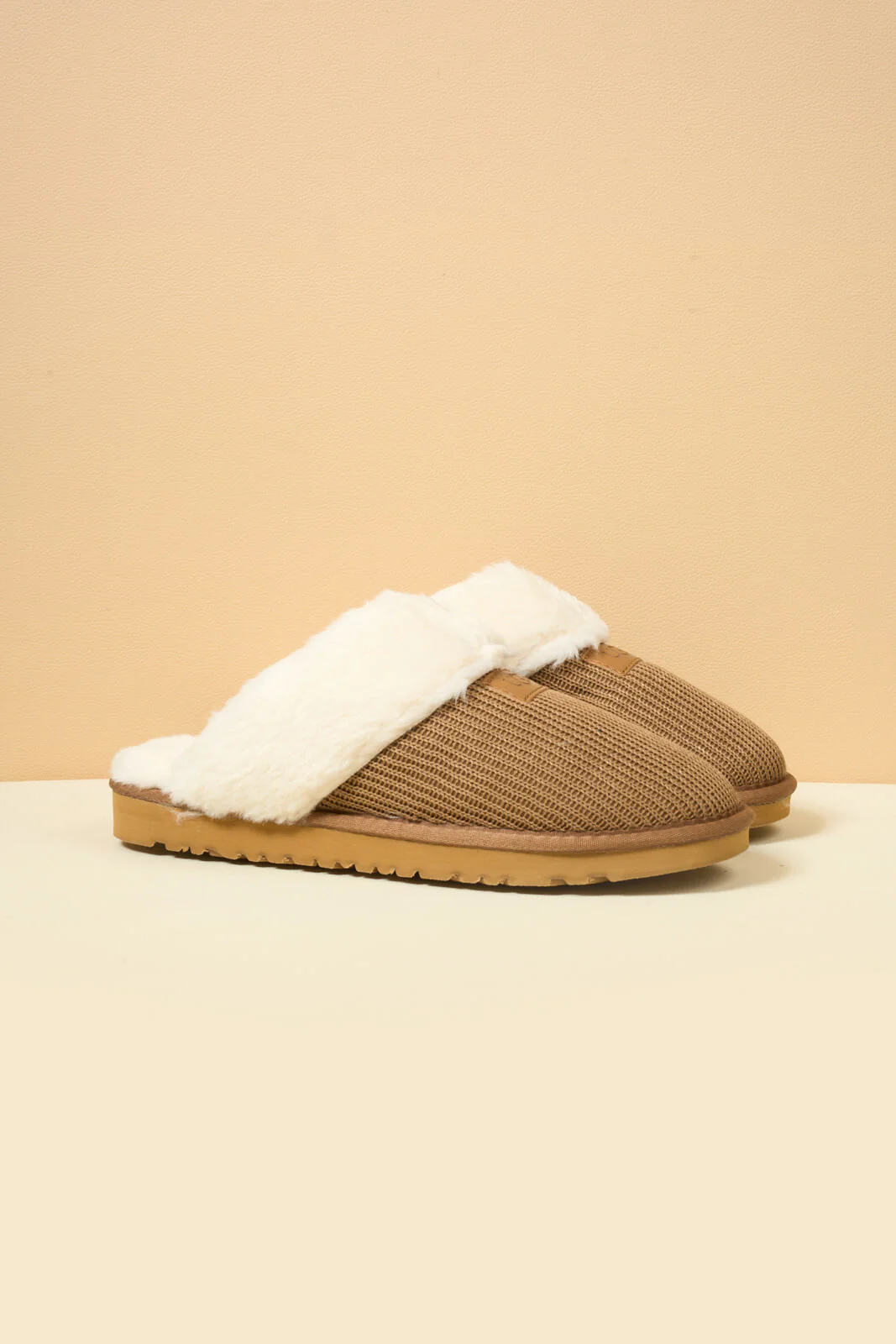 SMAIBULUN Ugg | Corduroy Knit Wool Blend Slipper - chestnut - Image 10