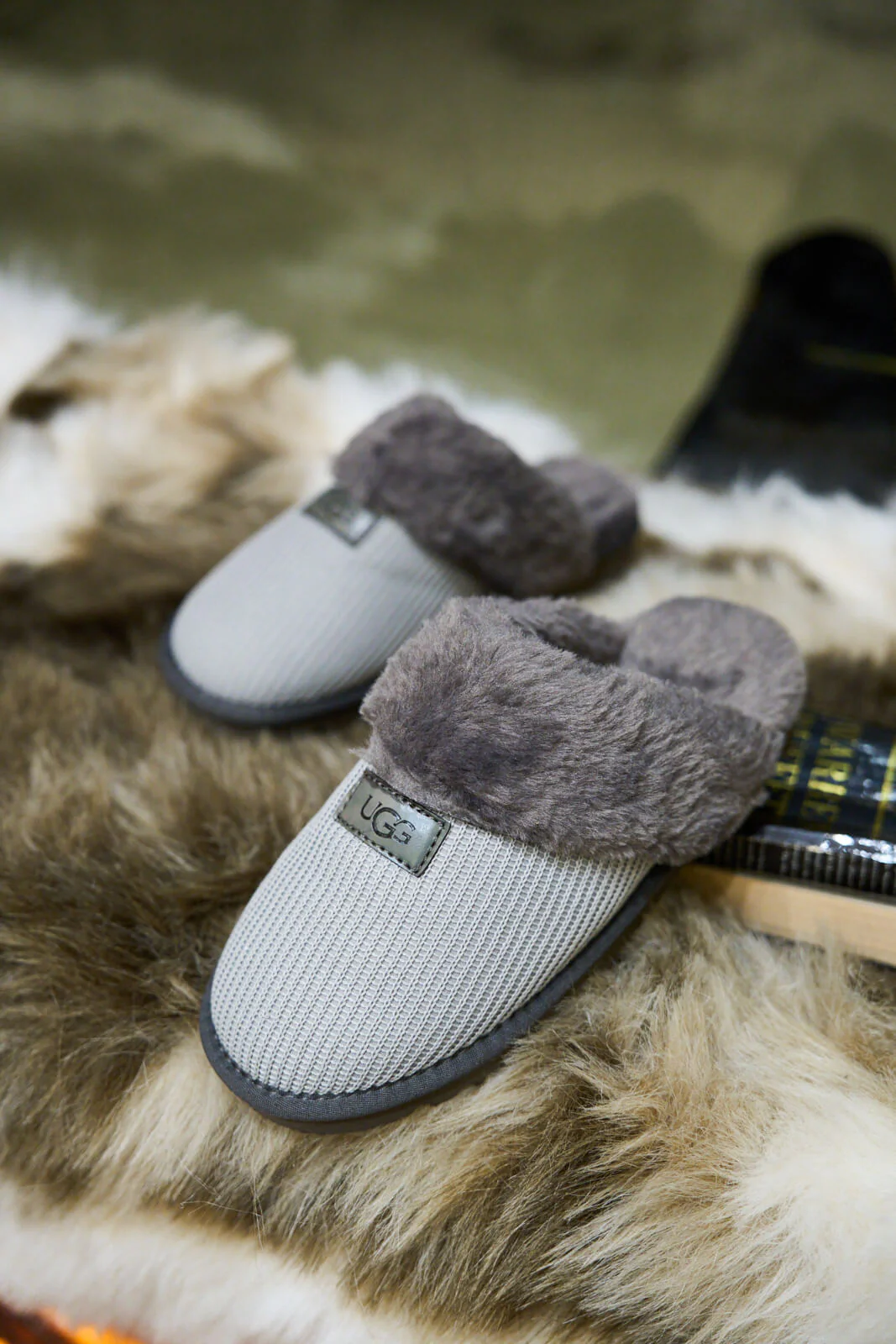 SMAIBULUN Ugg | Corduroy Knit Wool Blend Slipper - grey - Image 9