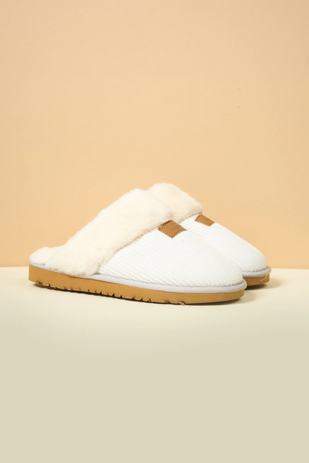 SMAIBULUN Ugg | Corduroy Knit Wool Blend Slipper - white - Image 10