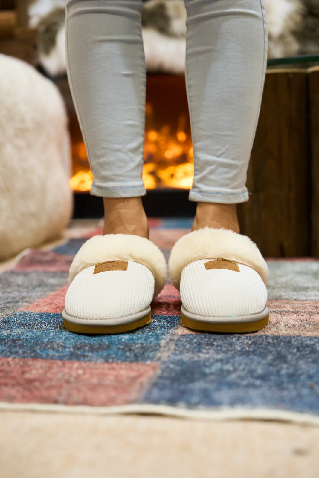 SMAIBULUN Ugg | Corduroy Knit Wool Blend Slipper - white - Image 2