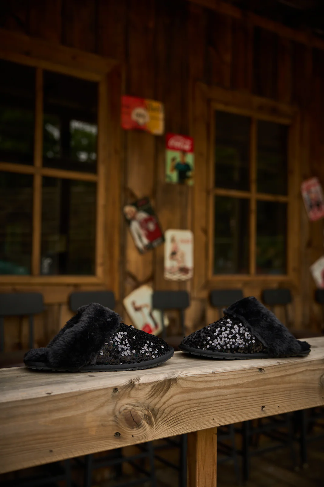 SMAIBULUN Ugg | Cozy Day Glam Sequins Slipper - Black - Image 8