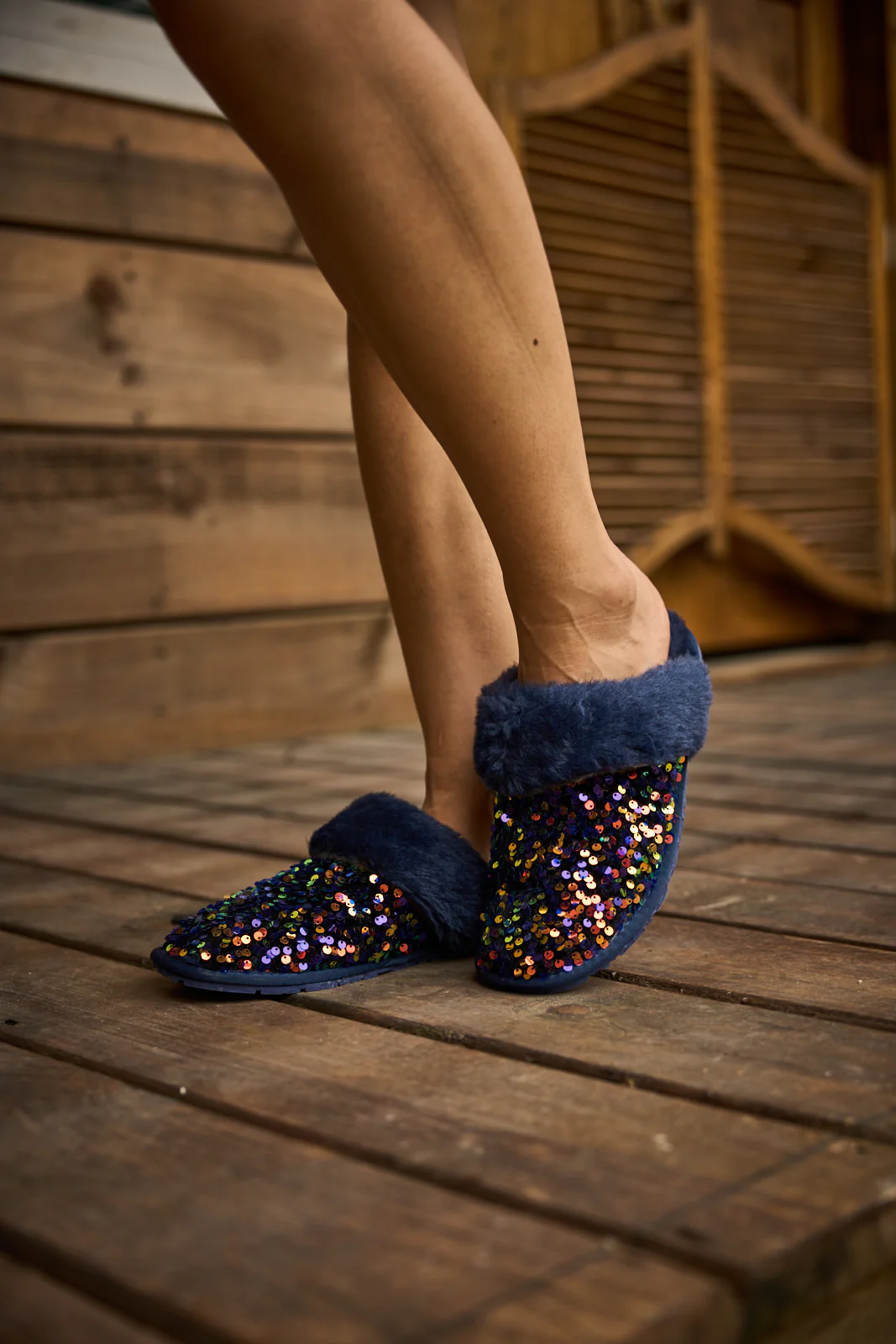 SMAIBULUN Ugg | Cozy Day Glam Sequins Slipper - Navy - Image 4